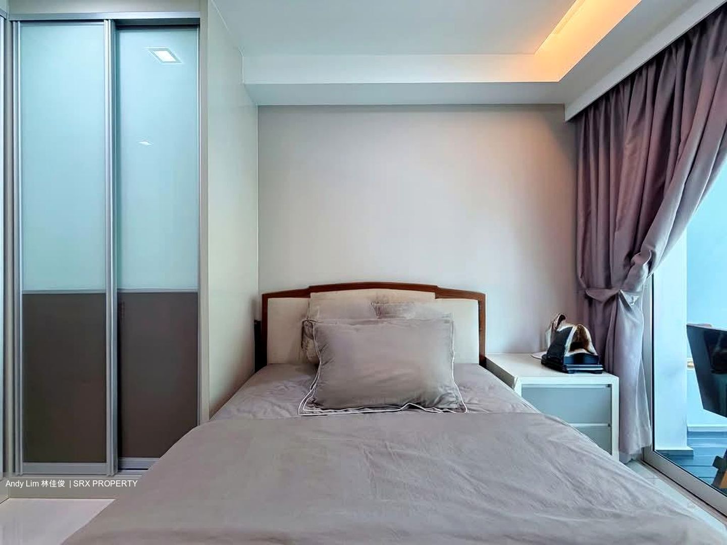 1 Canberra (D27), Condominium #554540401
